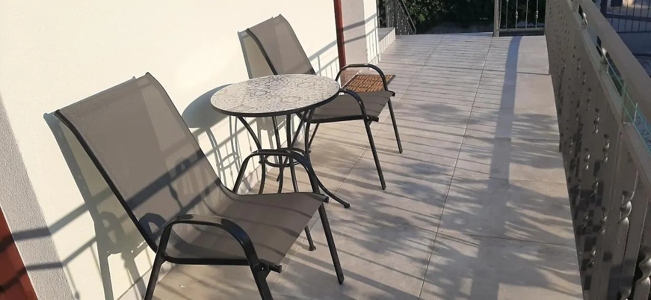 Apartments Figos トロギール クロアチア