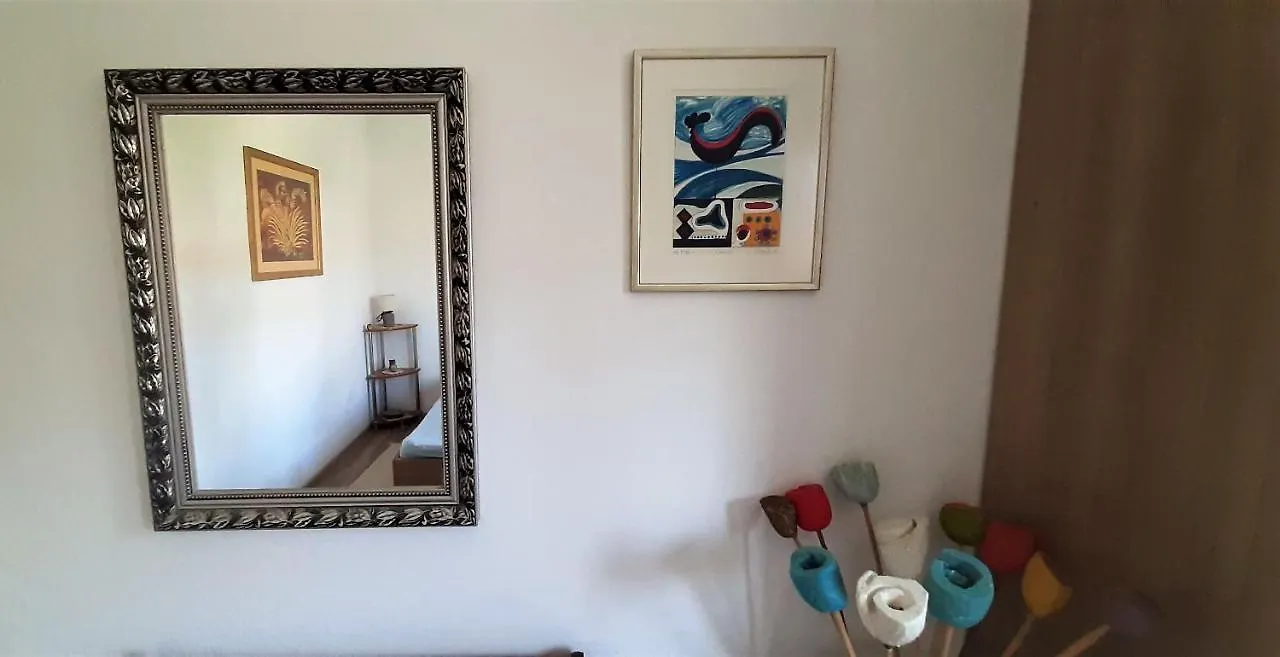 Apartments Figos トロギール